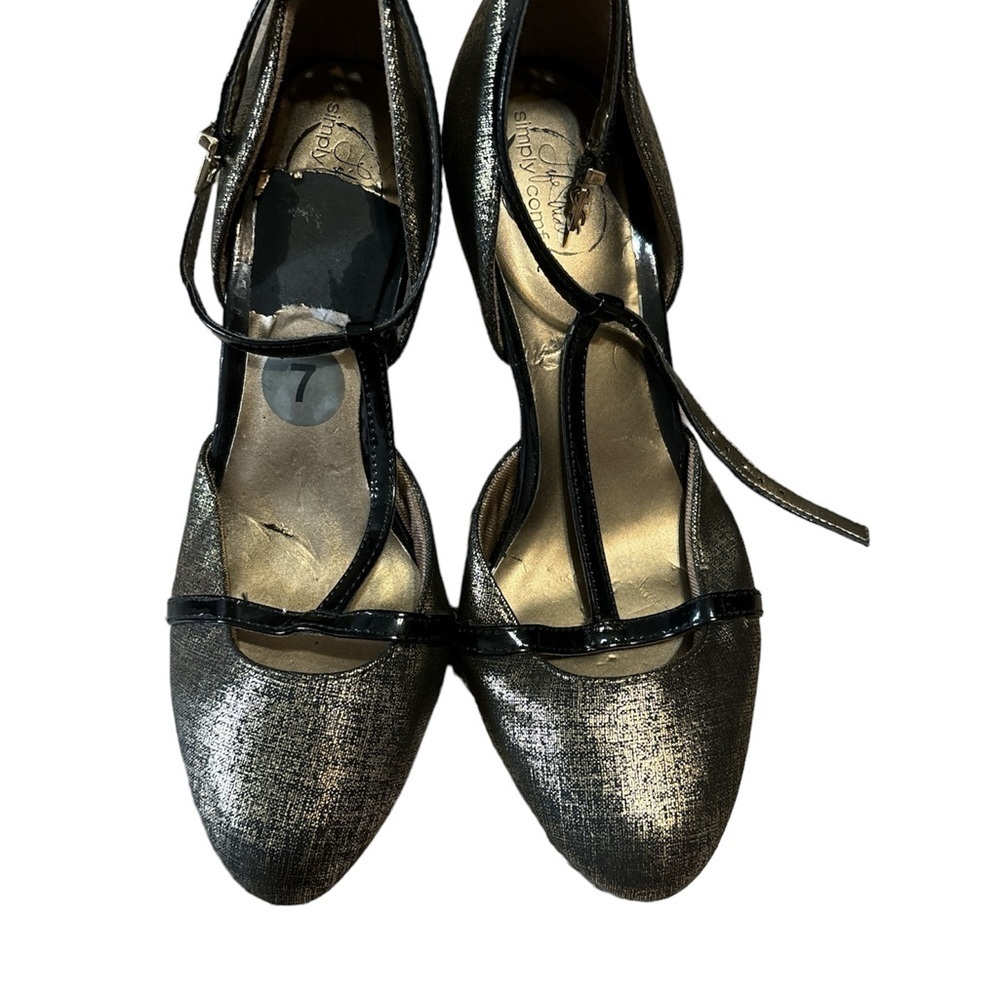 Life Stride Simply Comfort Gold T-Strap Pumps